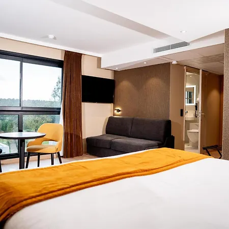 Best Western Plus Le Fairway Hotel&Spa Golf d'Arras-2