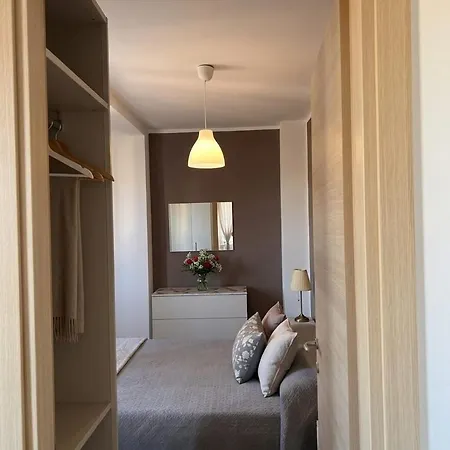 Crisvan Home-2