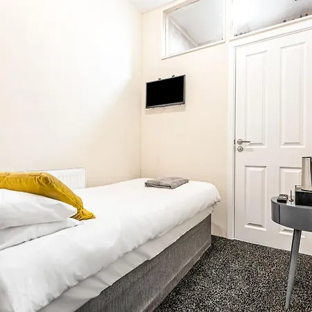 The B & B Blackpool-3