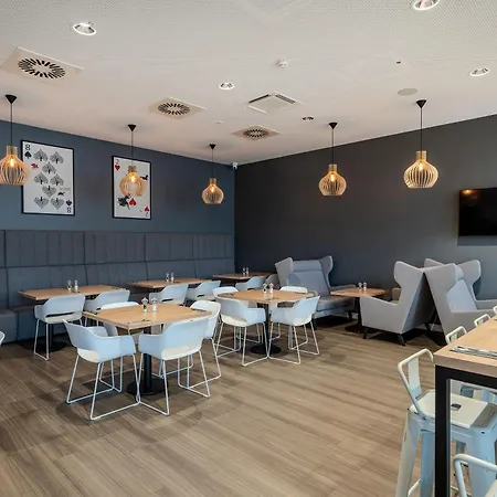 Premier Inn Koblenz City-3