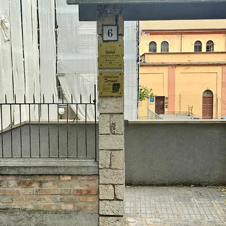 Affittacamere Ferranti di fronte al Centro di Selezione-3