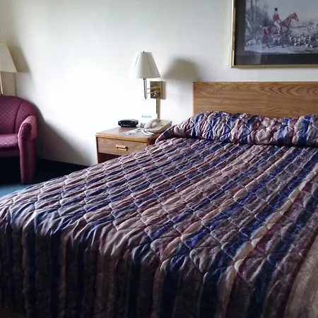 Travelodge By Wyndham Hudsonville-2
