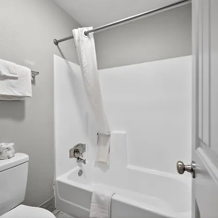 Budget Inn Muskogee-2