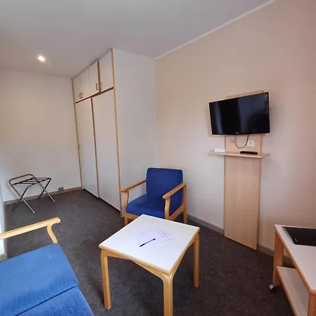 Hotel am Lärchenberg I Frühstück, WLAN, Parkplatz-2