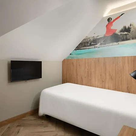 Ibis Budapest Heroes Square-3