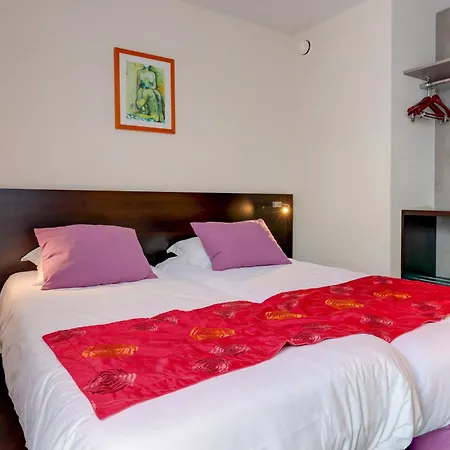 Brit Hotel Golfhotel Saint Samson-2