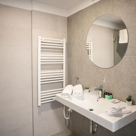 Airport Hotel Budapest-2