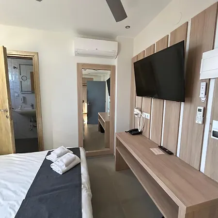 Perea Hotel-2
