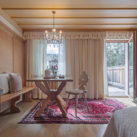 Hotel La Perla: The Leading Hotels Of The World-3