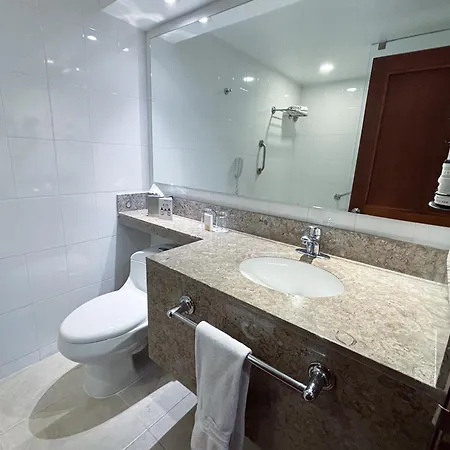 Hotel Estelar Suites Jones-2