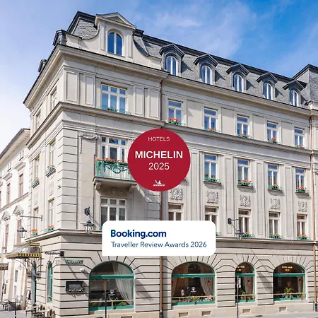 Hotel H15 Francuski Old Town - Destigo Hotels-3