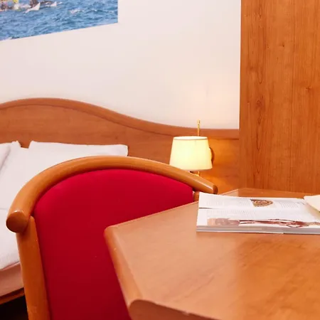 Beach Hotel Rosa-2