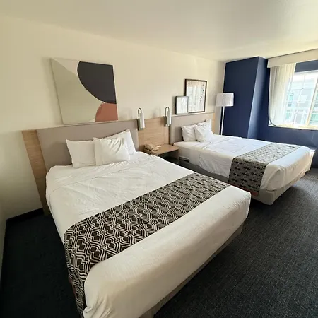 Microtel Inn And Suites Appleton-3