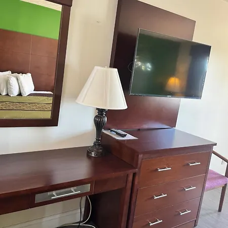 Surry Inn - Dobson - I-77 - Exit 93-2