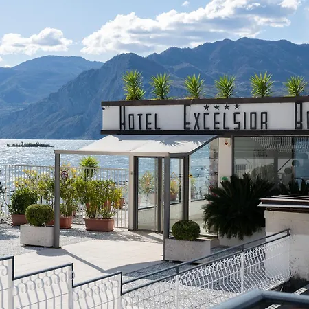 Hotel Excelsior Bay-2