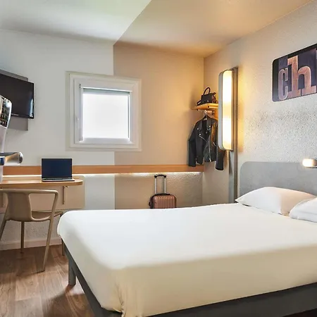 ibis budget Versailles Chateau Saint cyr l'Ecole-3
