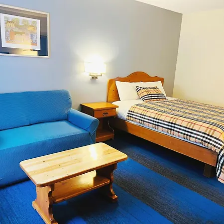 Chase Country Inn-3