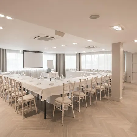 Palm Court Hotel-3