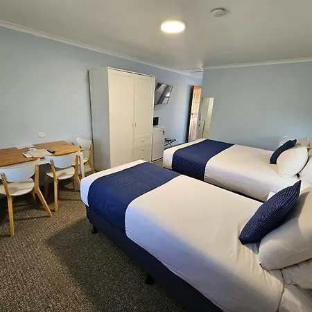 Koorawatha Homestead Motel-2