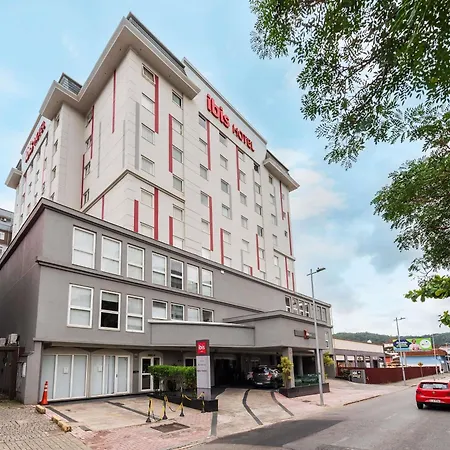 Ibis Joinville-2