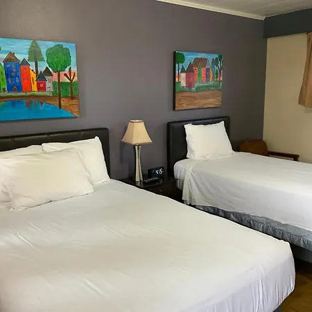 The Triangle Motel-3