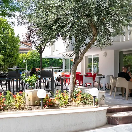 Hotel Trafalgar-2
