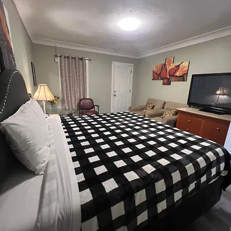 Tulip Motel-2