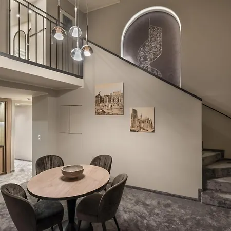 Wasserturm Hotel Cologne, Curio Collection By Hilton-2