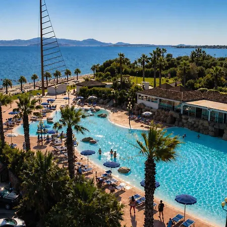 Phi Hotel Sighientu-2