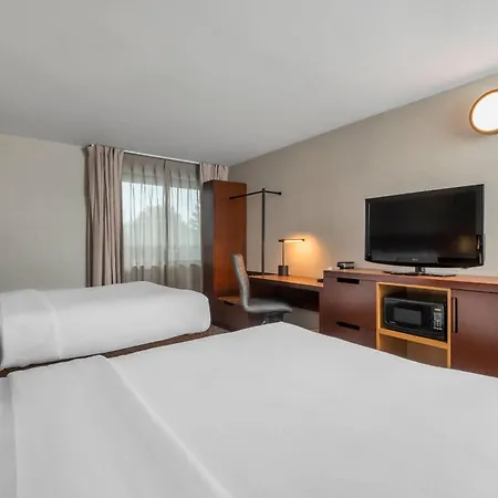 Comfort Inn Kenora-2