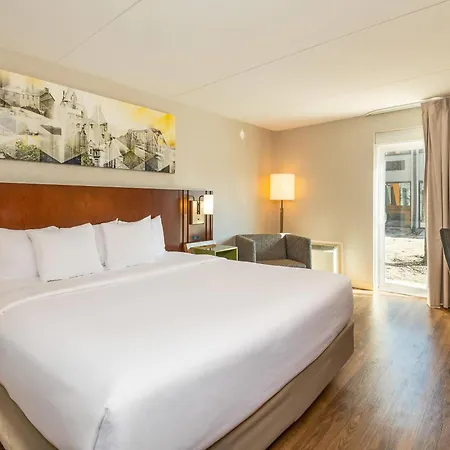 Comfort Inn Kanata Ottawa West-3