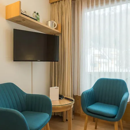 Hotel Chesa Surlej-3