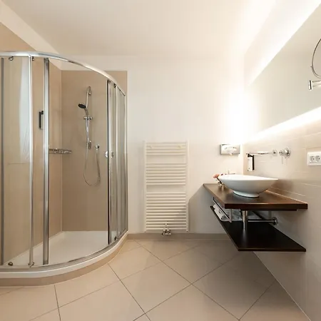 Boutique Hotel Zum Rosenbaum-3