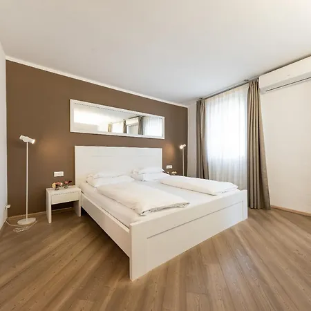 Boutique Hotel Zum Rosenbaum-2