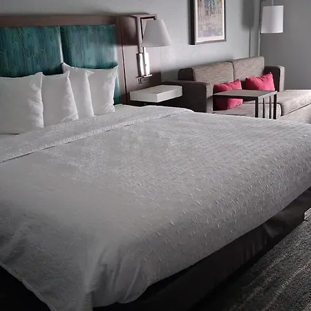 Hampton Inn & Suites Fort Worth-West-I-30-3
