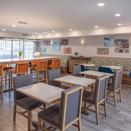 Hampton Inn Rehoboth Beach-2