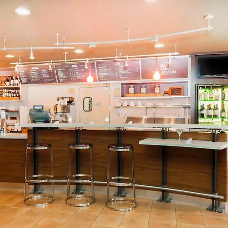 Courtyard By Marriott Salinas Monterey-3
