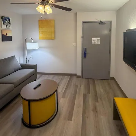 Comfort Suites Albuquerque-North Journal Center-3
