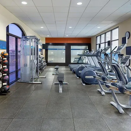 Hampton Inn & Suites Country Club Plaza-2