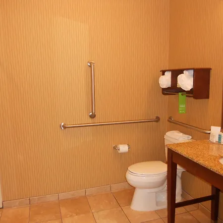 Hampton Inn & Suites Cincinnati / Uptown - University Area-3