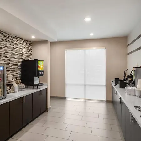 La Quinta By Wyndham Fayetteville-2