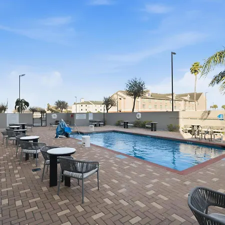 Hampton Inn & Suites Pharr-3