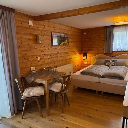 Gaestehaus Zugspitzblick-3
