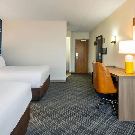 Comfort Inn & Suites Barrie - Highway 400-2