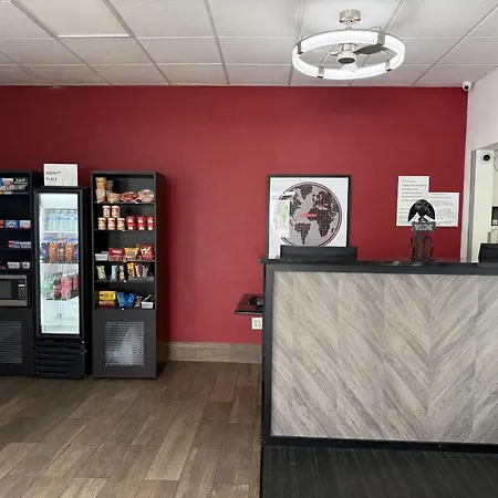 Ramada By Wyndham Harrisonburg-3