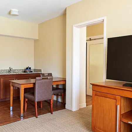 Hampton Inn Charleston-Daniel Island-2