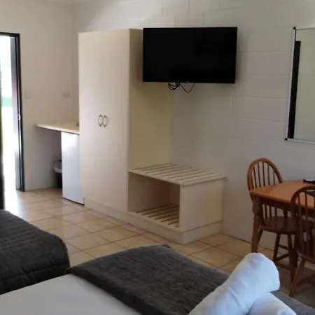 Tully Motel-3