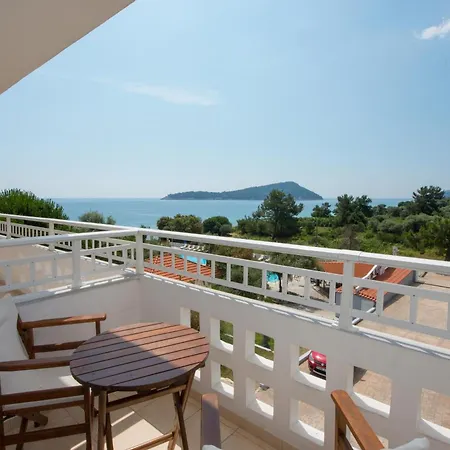 Maranton Beach Hotel-2