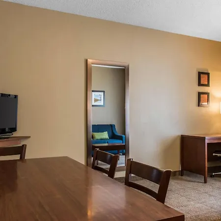 Comfort Inn Lancaster County-3