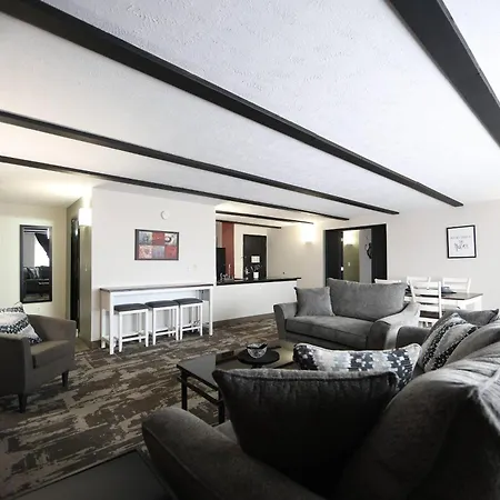 Quality Inn & Suites Mattoon South-2